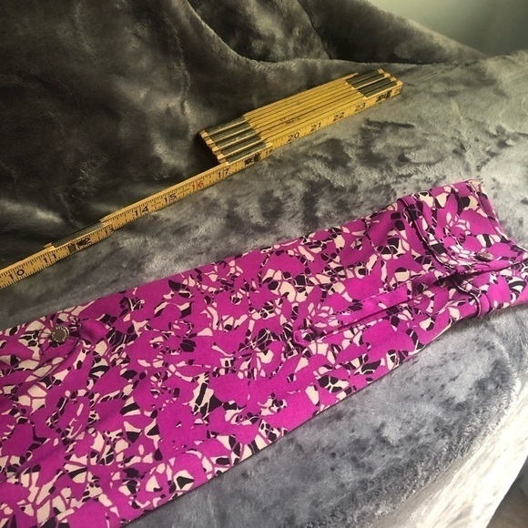 Dana Buchman long or 3/4 sleeve button down floral shirt‎ - Picture 10 of 13